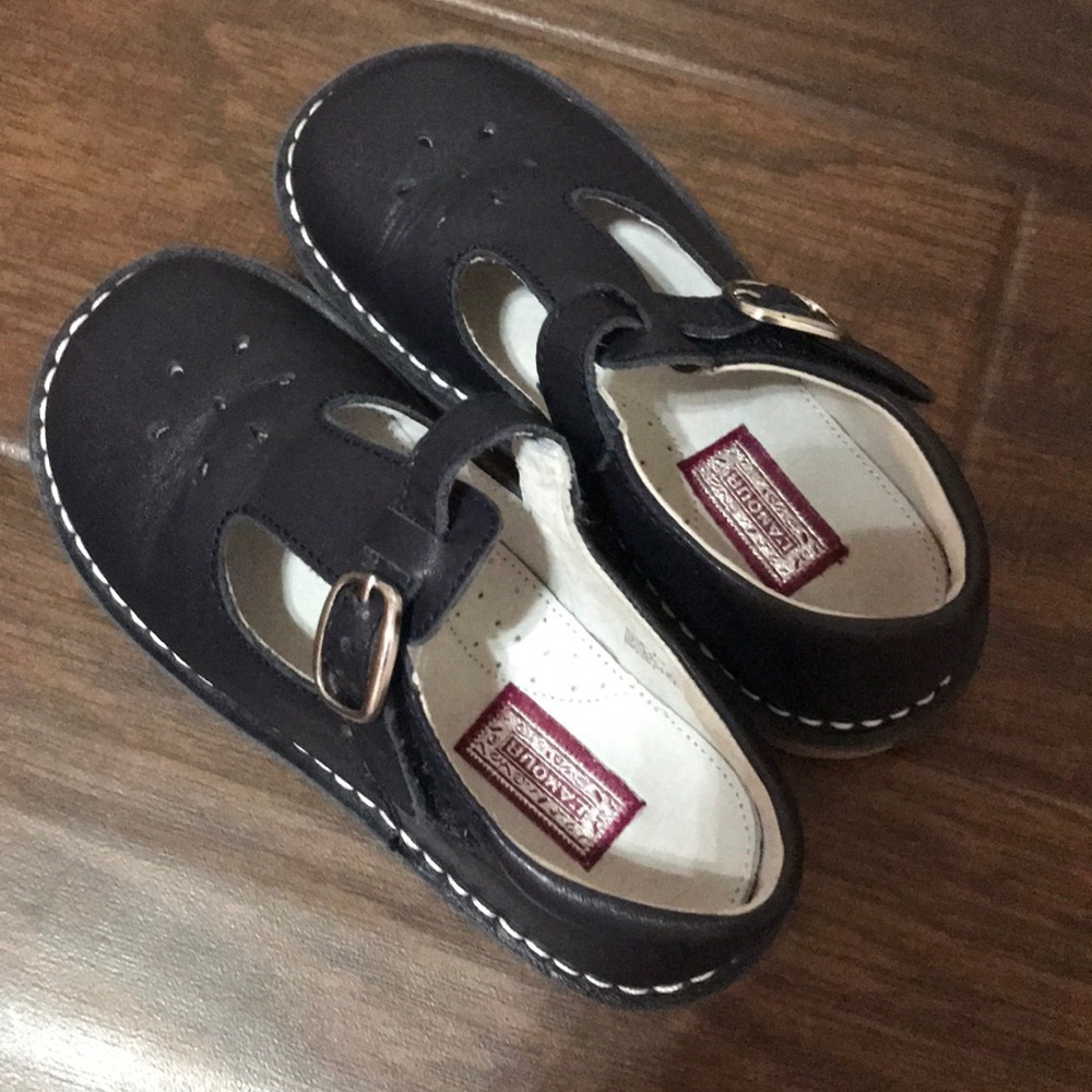 L’Amour navy girls shoe
